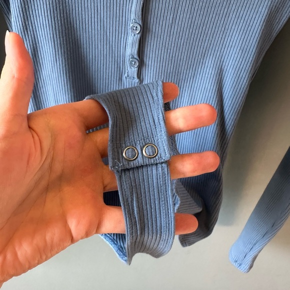 American Eagle Outfitters Blue Button-Front Ribbed Bodysuit - Picture 4 of 7